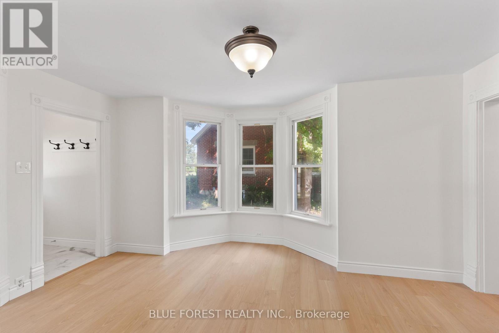 Main - 7065 Longwoods Road, London South, Ontario  N6P 1B6 - Photo 3 - X12915556