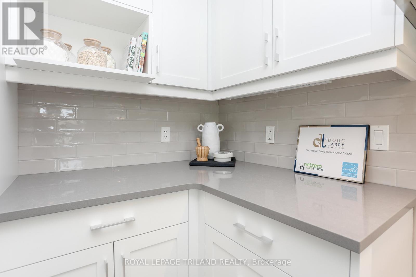 24 Harrow Lane, St. Thomas, Ontario  N5R 0P3 - Photo 14 - X12915572