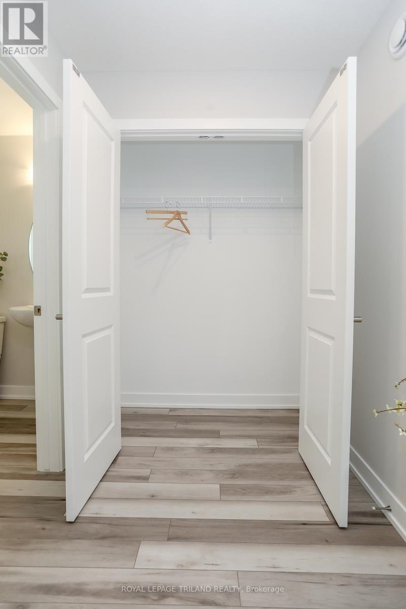 24 Harrow Lane, St. Thomas, Ontario  N5R 0P3 - Photo 3 - X12915572