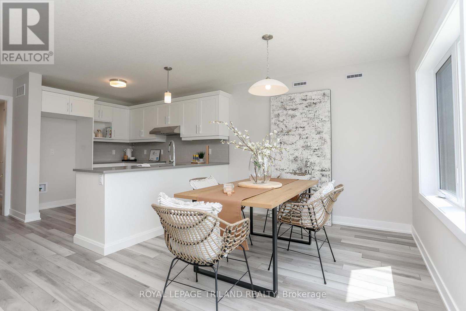 24 Harrow Lane, St. Thomas, Ontario  N5R 0P3 - Photo 9 - X12915572