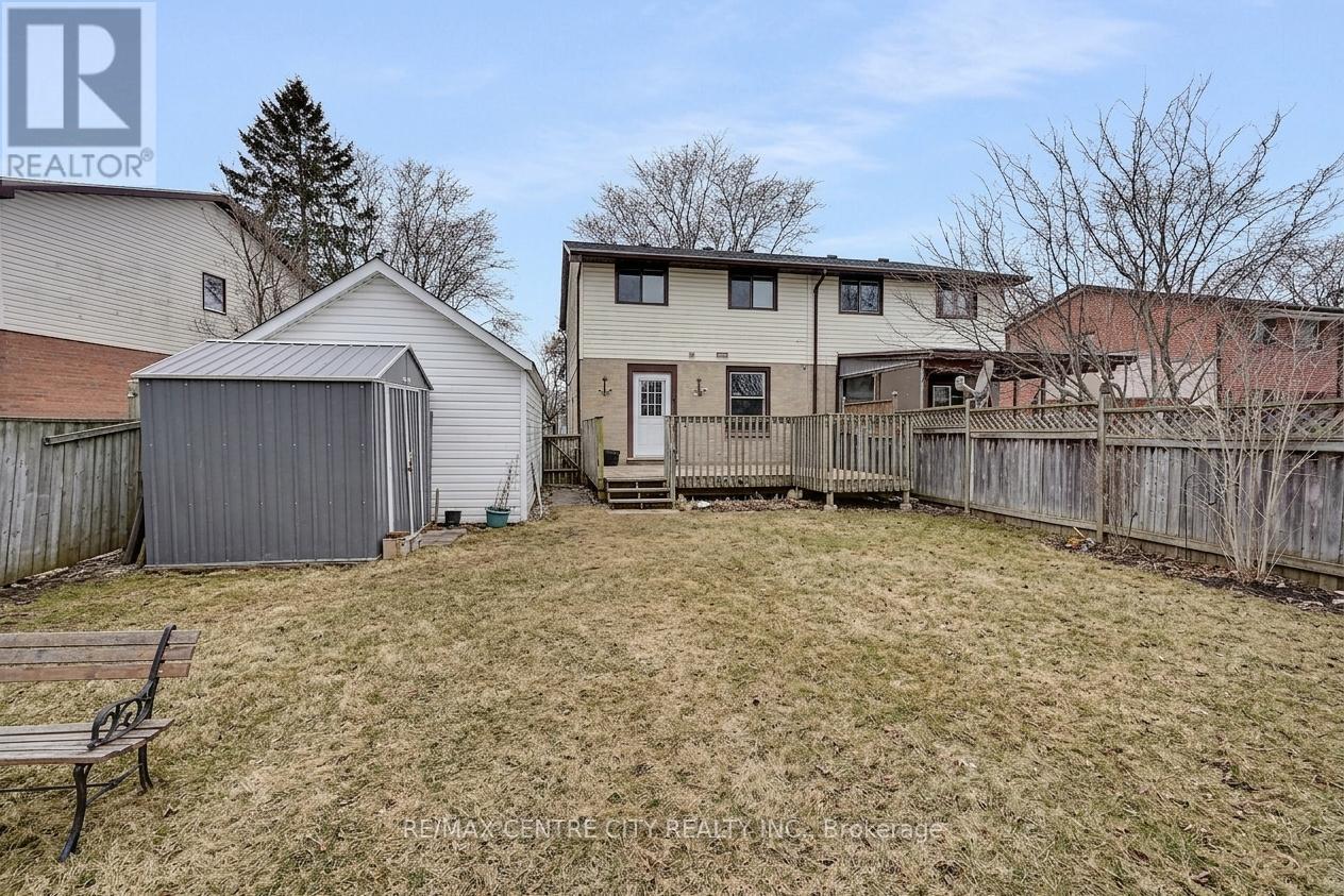 55 Mohegan Crescent, London East, Ontario  N5V 2X7 - Photo 24 - X12915632