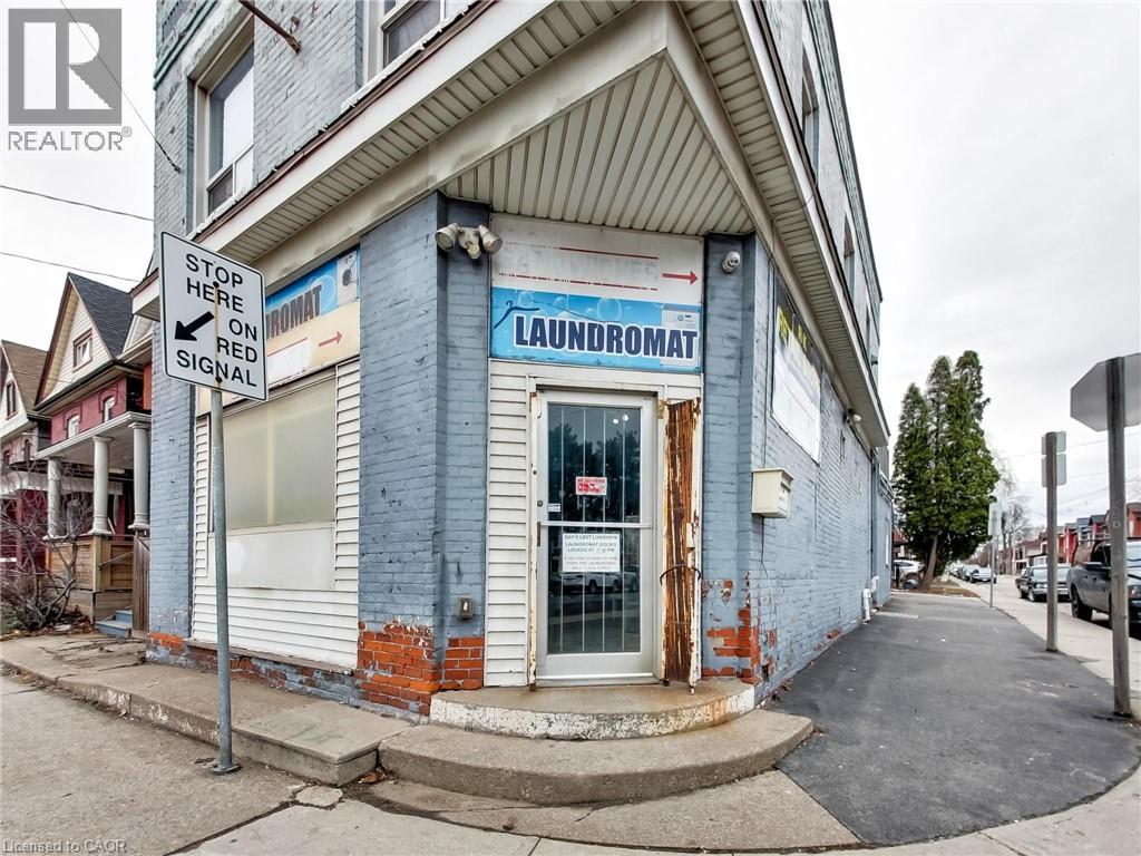 443 Wentworth Street N, Hamilton, Ontario  L8L 5W6 - Photo 3 - 40814102