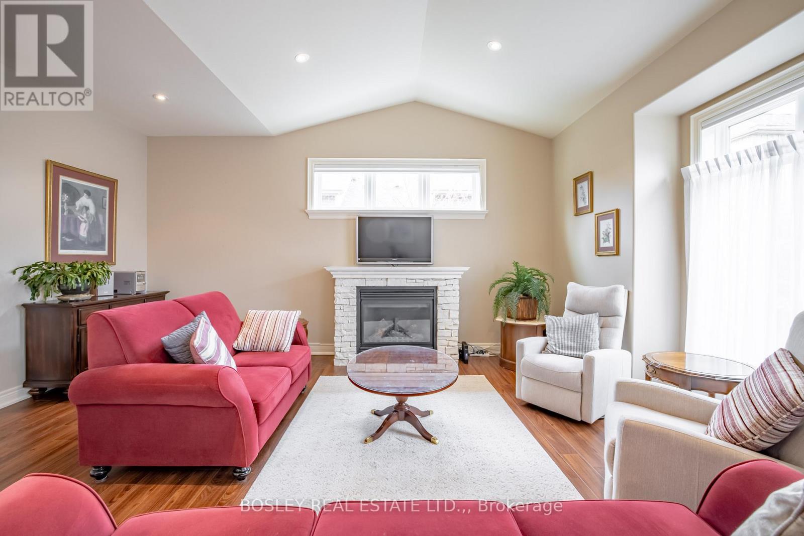 16 - 409 Niagara Street, St. Catharines, Ontario  L2M 4V9 - Photo 6 - X12904542