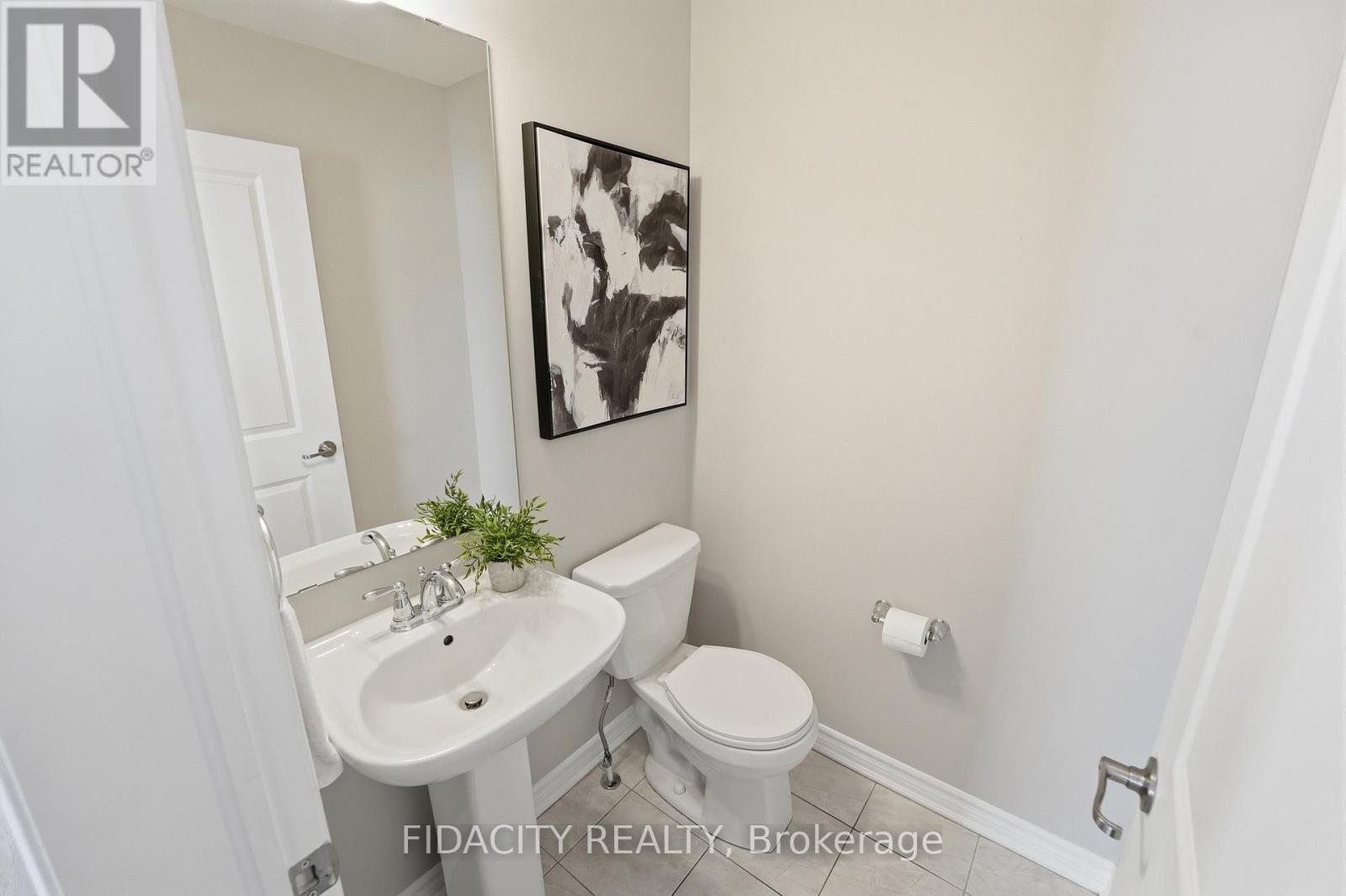 16 Sweetbay Circle, Ottawa, Ontario  K2S 0W8 - Photo 18 - X12915520