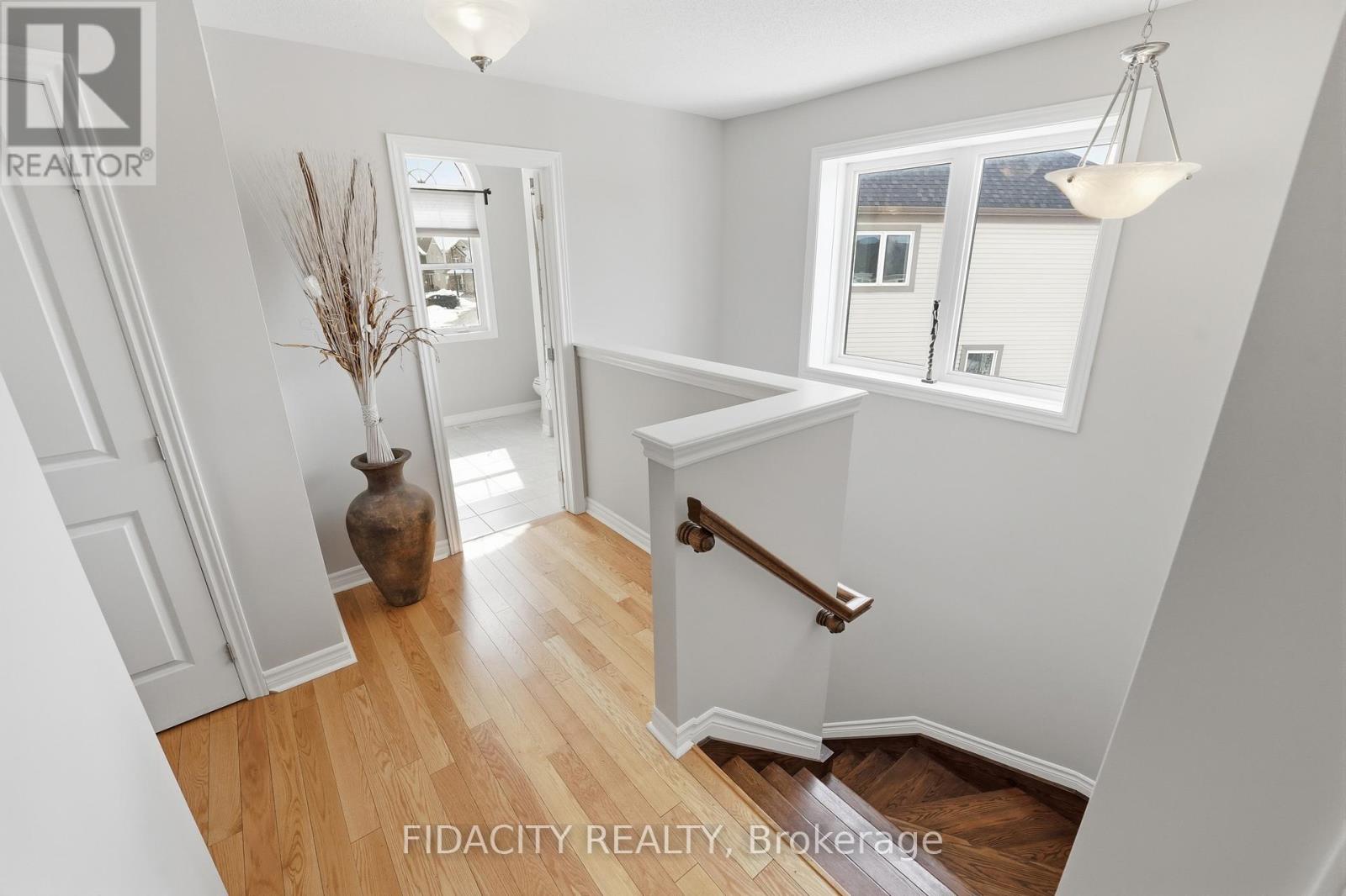 16 Sweetbay Circle, Ottawa, Ontario  K2S 0W8 - Photo 20 - X12915520