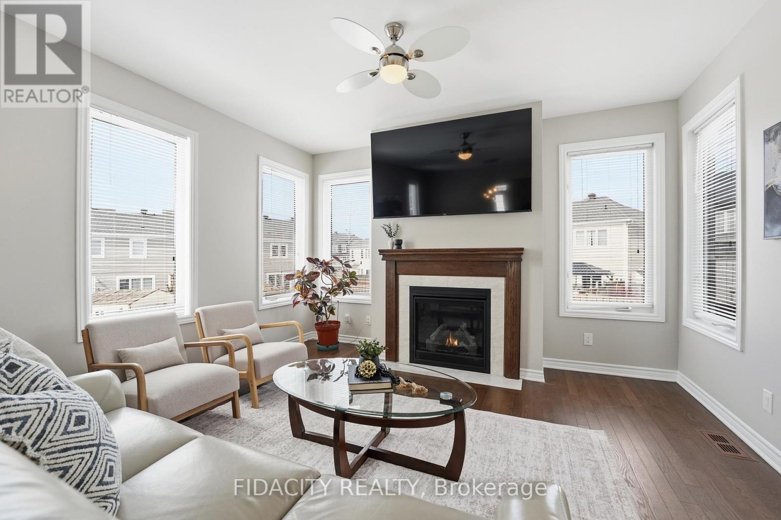 16 Sweetbay Circle, Ottawa, Ontario  K2S 0W8 - Photo 7 - X12915520