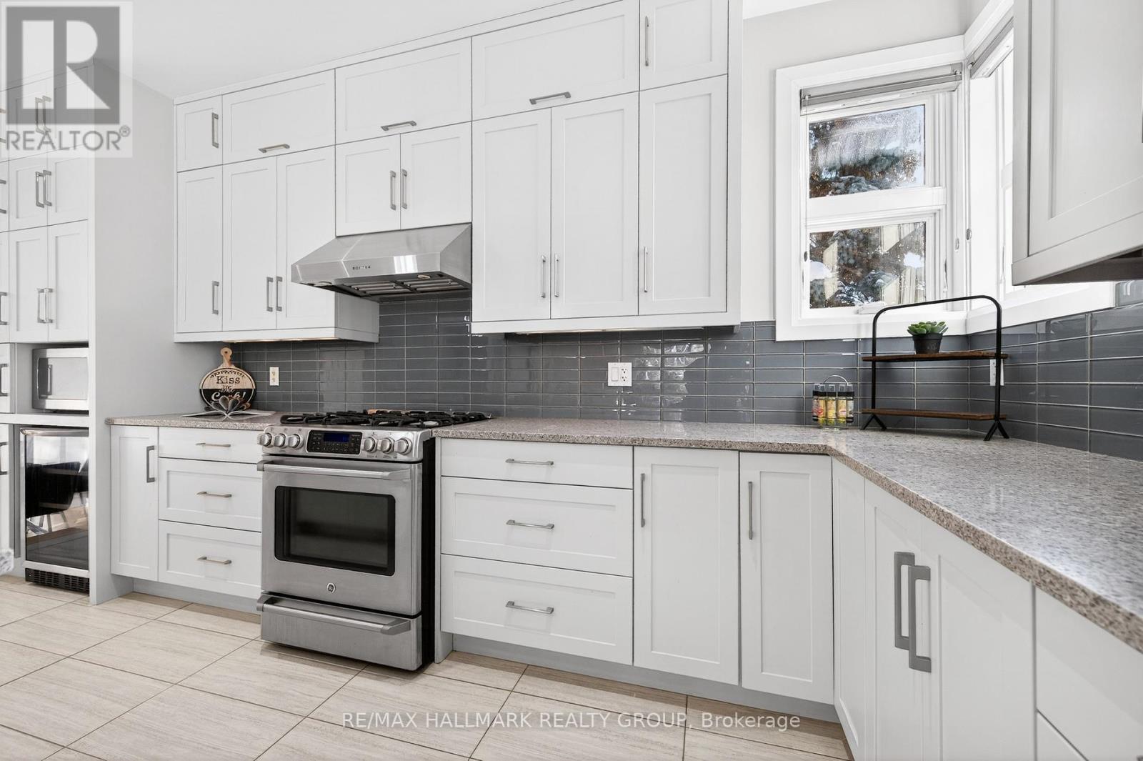 114 Rita Avenue, Ottawa, Ontario  K2G 2H3 - Photo 11 - X12915540