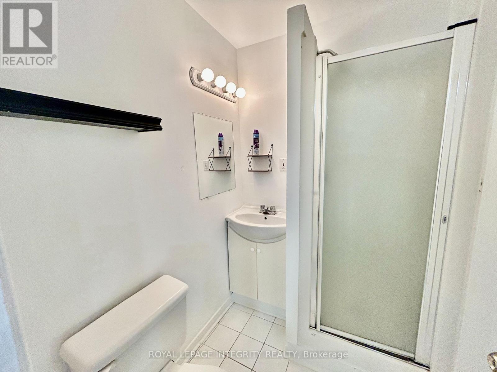 A - 1843 Prestwick Drive, Ottawa, Ontario  K1E 2R7 - Photo 10 - X12915542