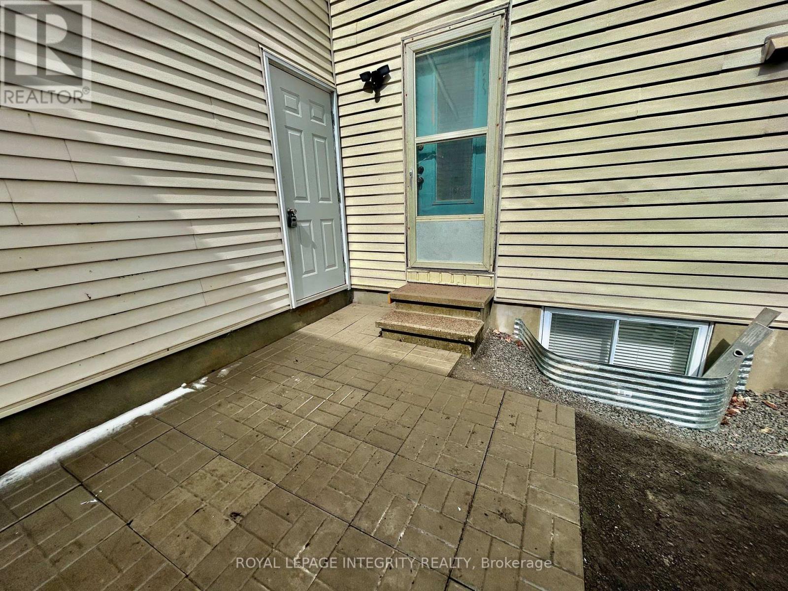 A - 1843 Prestwick Drive, Ottawa, Ontario  K1E 2R7 - Photo 3 - X12915542