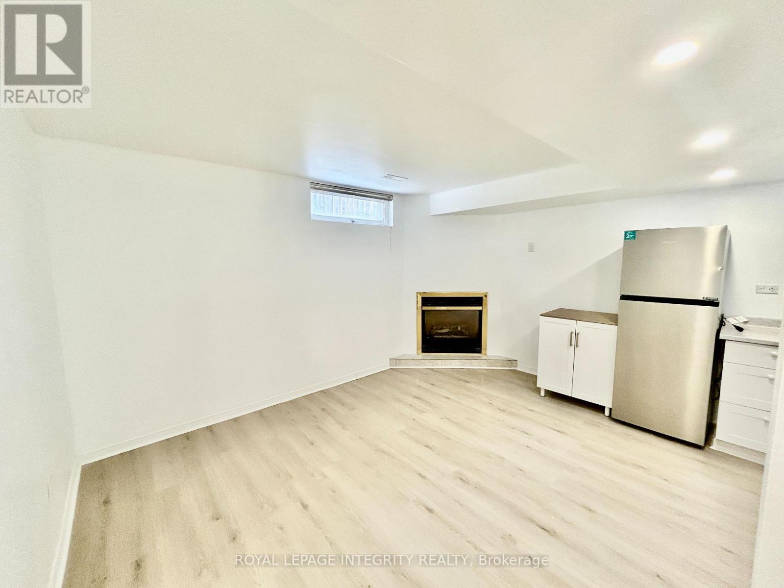 A - 1843 Prestwick Drive, Ottawa, Ontario  K1E 2R7 - Photo 7 - X12915542