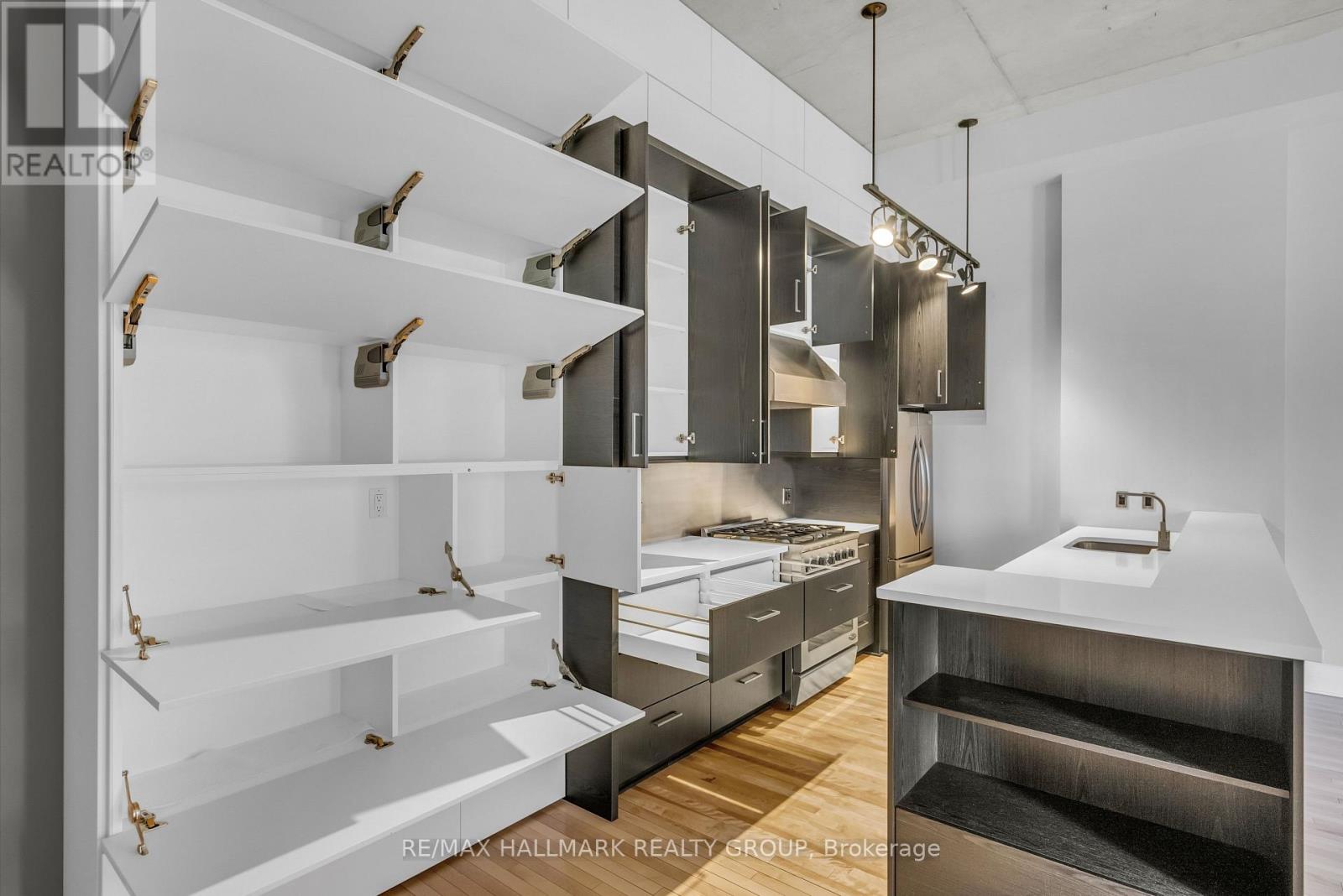 206 - 420 Berkley Avenue, Ottawa, Ontario  K2A 4H5 - Photo 15 - X12915584