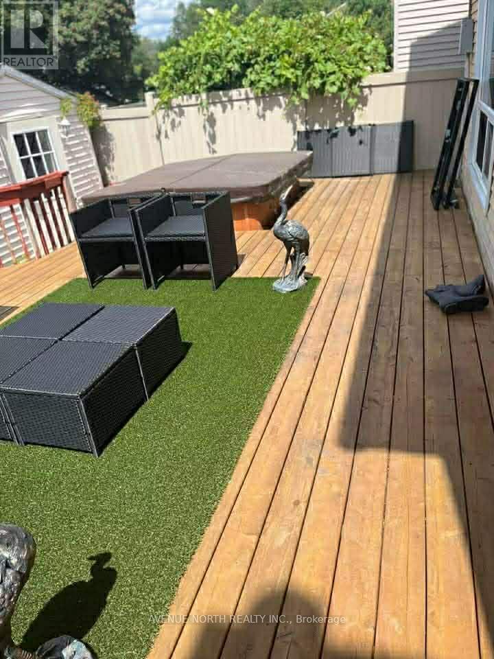 1533 Burningtree Court, Ottawa, Ontario  K1C 5C8 - Photo 12 - X12915660