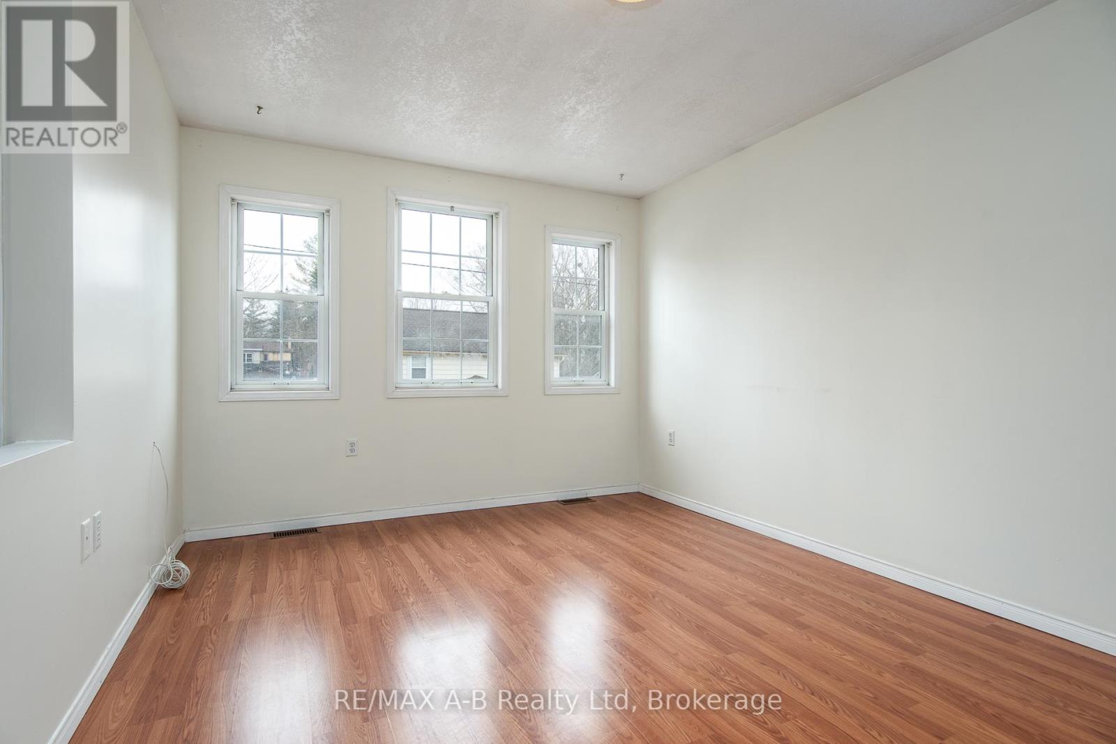 209 Jacob Street, Wilmot, Ontario  N3A 1C5 - Photo 21 - X12915160