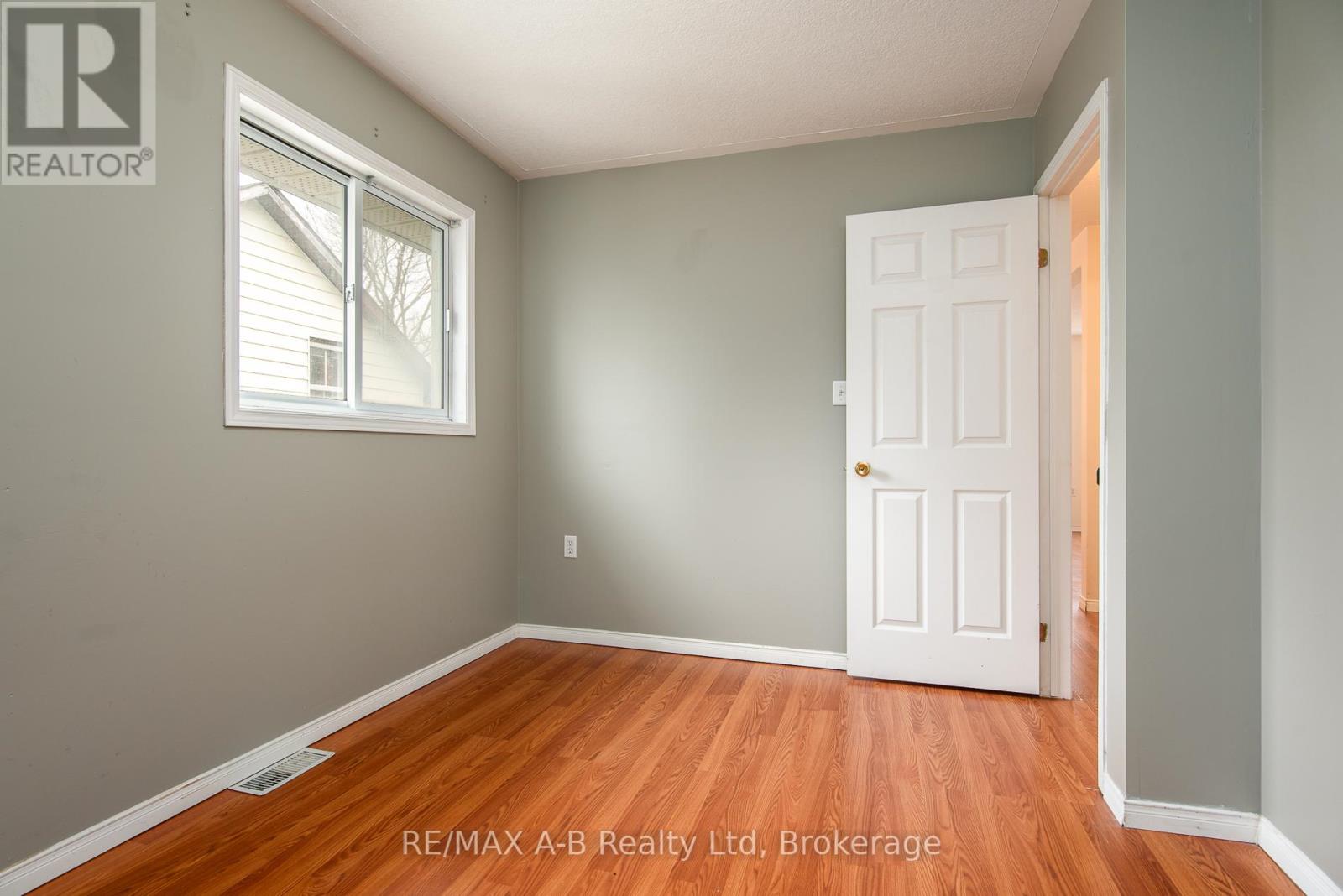 209 Jacob Street, Wilmot, Ontario  N3A 1C5 - Photo 33 - X12915160