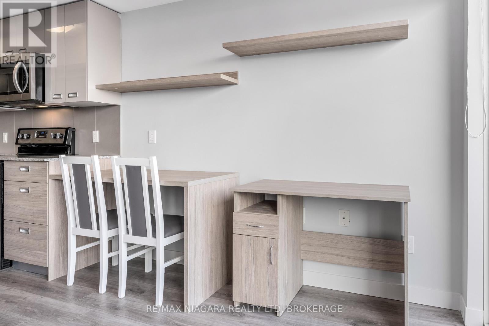 504 - 308 Lester Street, Waterloo, Ontario  N2L 3W6 - Photo 10 - X12915516