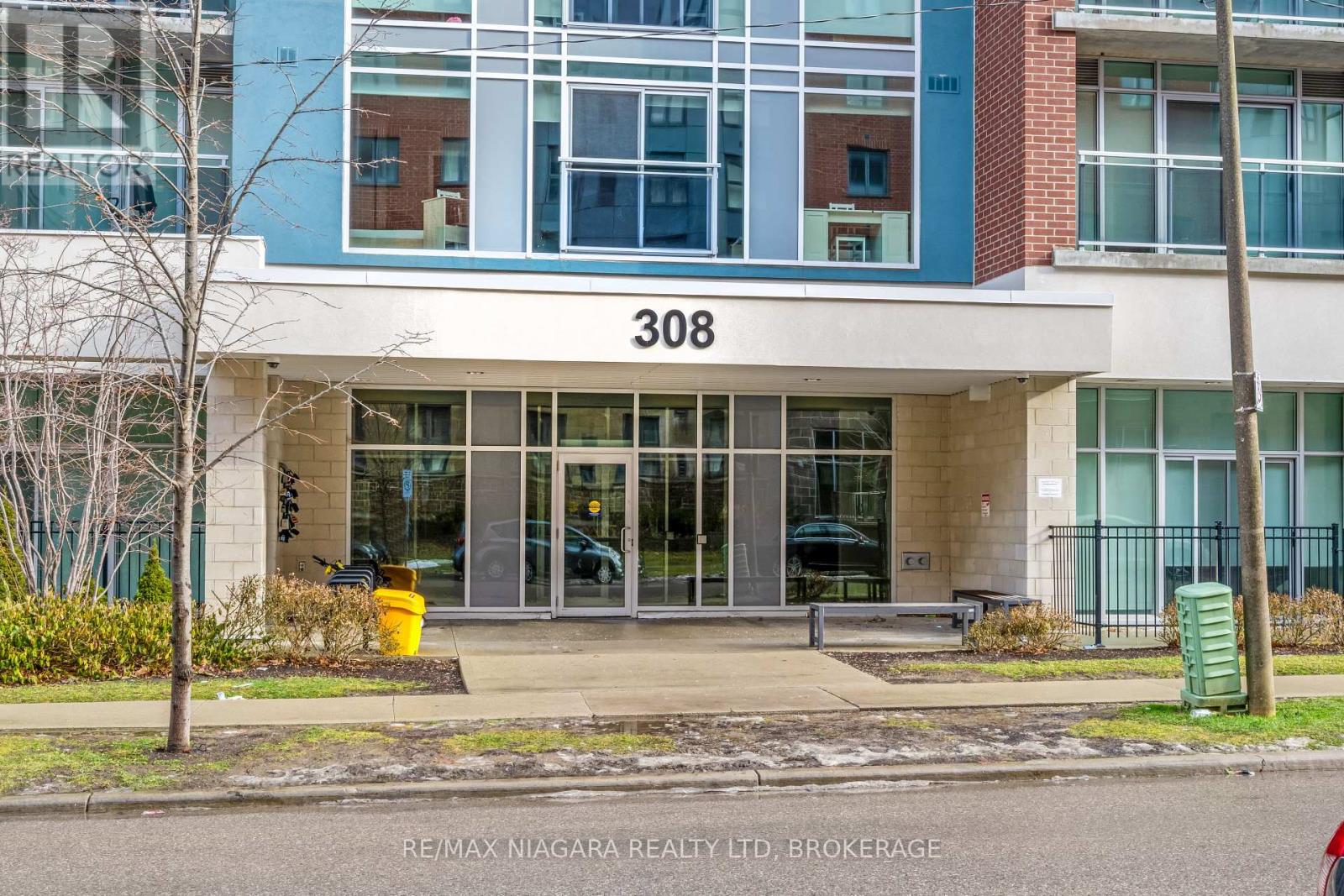 504 - 308 Lester Street, Waterloo, Ontario  N2L 3W6 - Photo 2 - X12915516