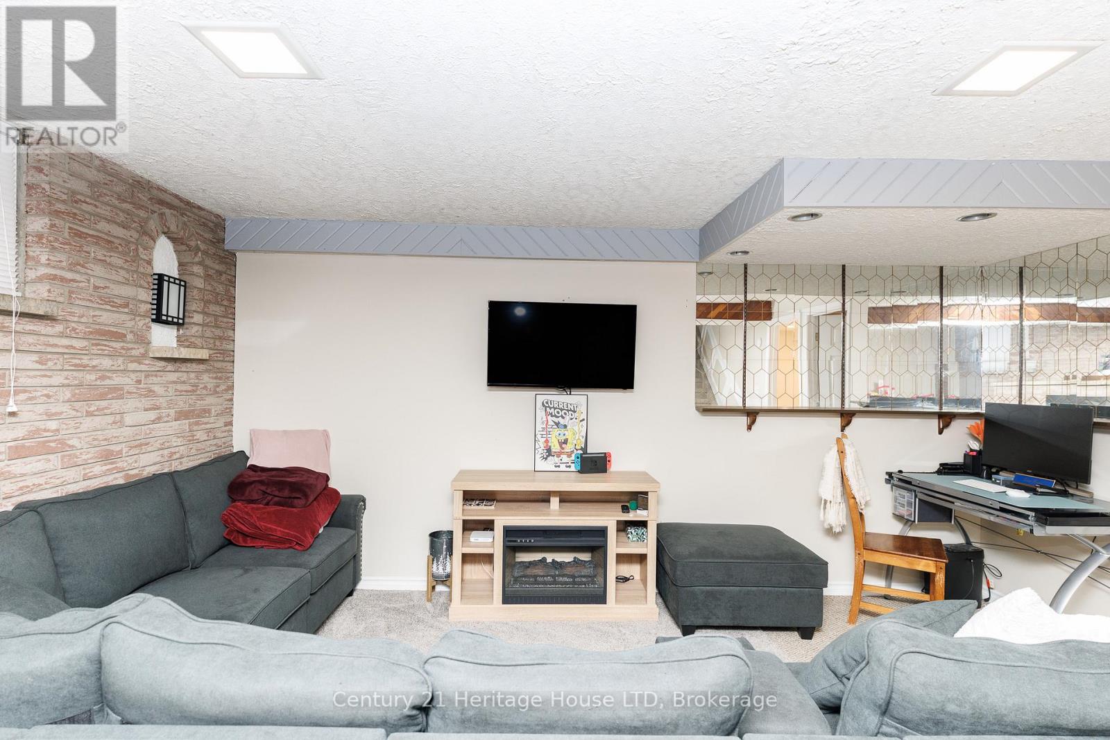 211 Grantham Avenue, St. Catharines, Ontario  L2M 4Z1 - Photo 20 - X12915604