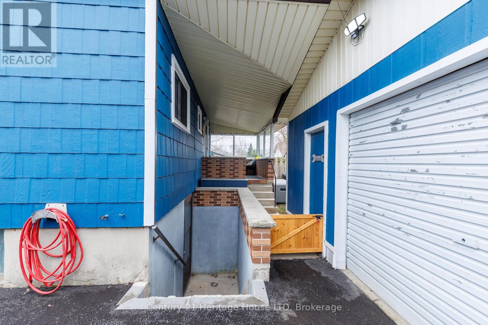 211 Grantham Avenue, St. Catharines, Ontario  L2M 4Z1 - Photo 29 - X12915604