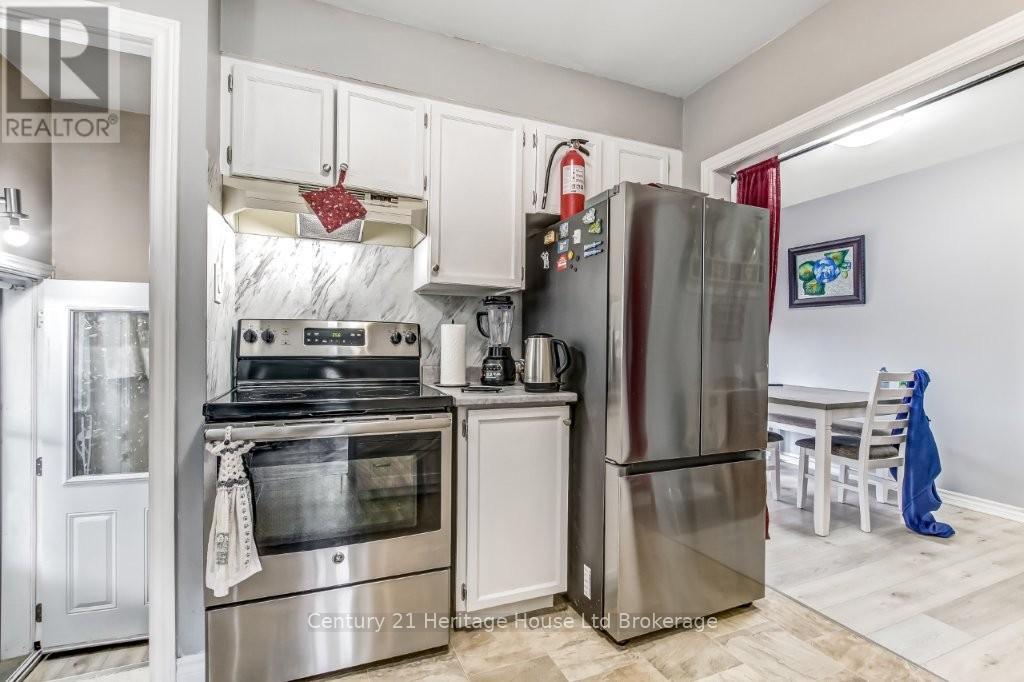 856 Grosvenor Street W, Woodstock, Ontario  N4S 5G6 - Photo 13 - X12915598