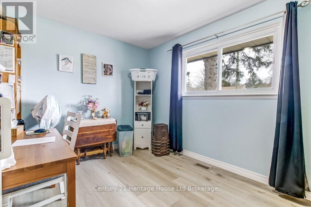 856 Grosvenor Street W, Woodstock, Ontario  N4S 5G6 - Photo 18 - X12915598