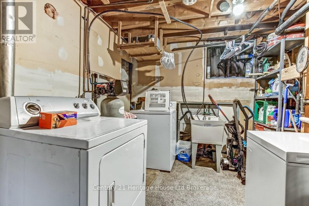 856 Grosvenor Street W, Woodstock, Ontario  N4S 5G6 - Photo 24 - X12915598