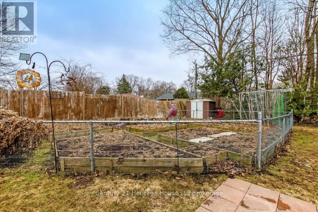 856 Grosvenor Street W, Woodstock, Ontario  N4S 5G6 - Photo 30 - X12915598