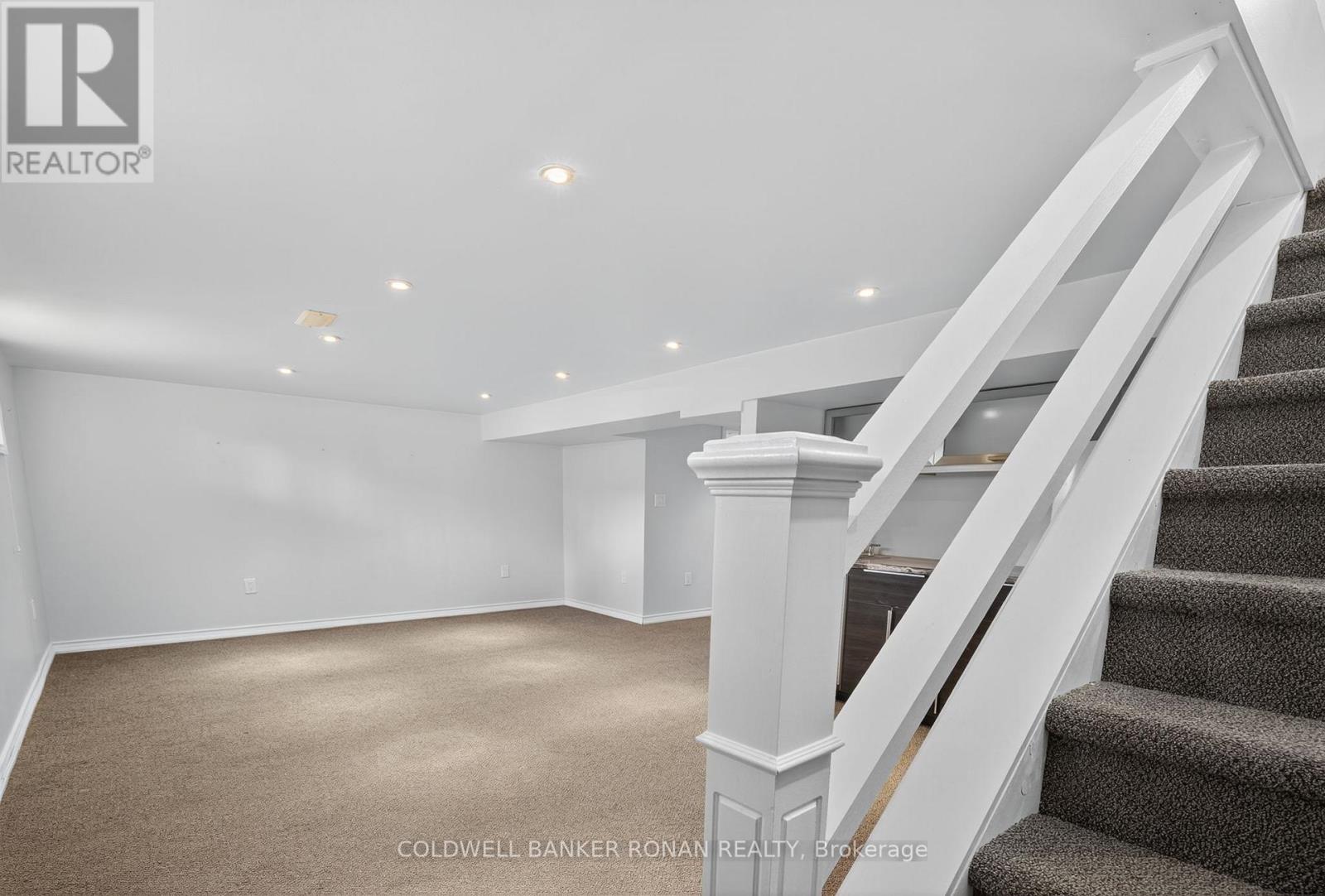 118 Queen Street, Bradford West Gwillimbury, Ontario  L3Z 1L3 - Photo 25 - N12423433