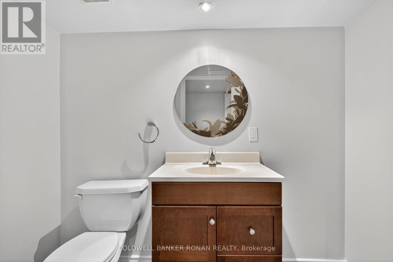 118 Queen Street, Bradford West Gwillimbury, Ontario  L3Z 1L3 - Photo 33 - N12423433