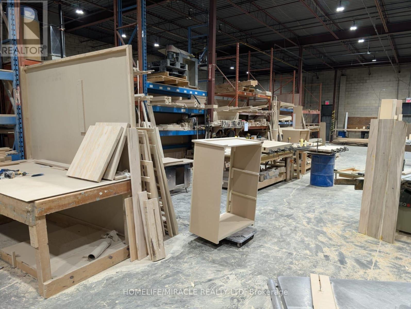 10&11 - 5456 Tomken Road, Mississauga, Ontario  L4W 2Z5 - Photo 6 - W12912716