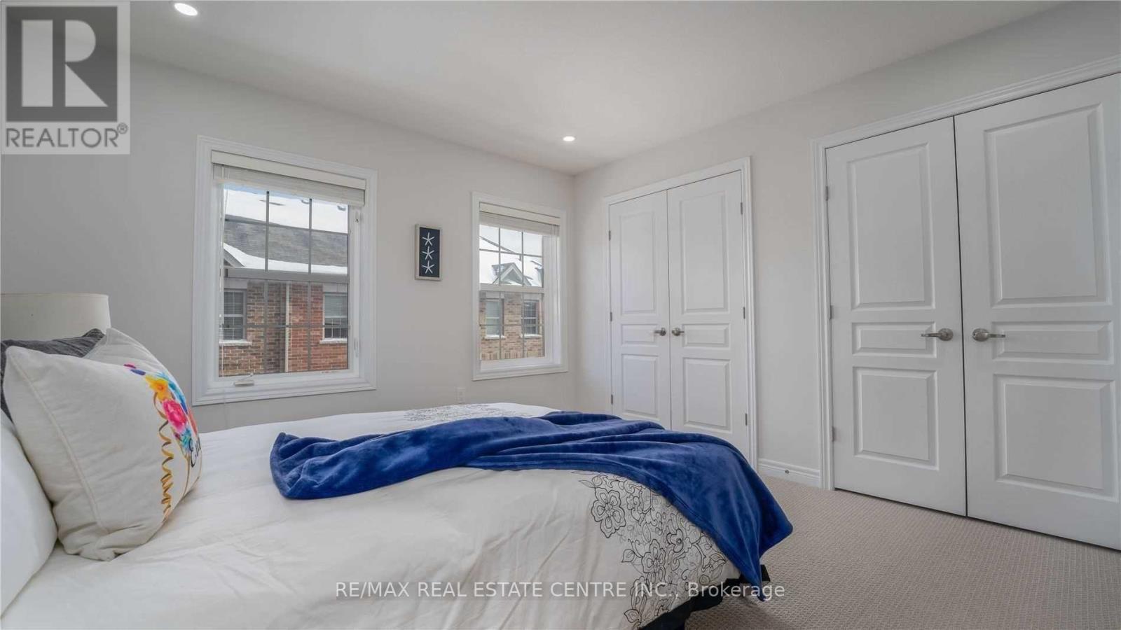 6 Oxfordshire Lane, Kitchener, Ontario  N2H 0B3 - Photo 10 - X12906790