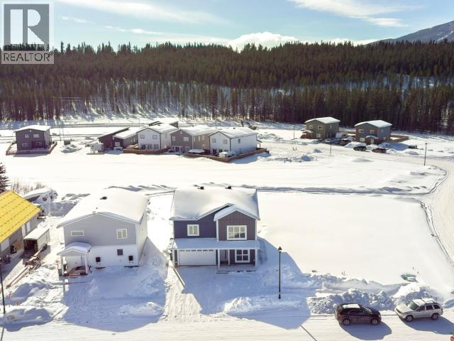 52 Omega Street, Whitehorse, Yukon  Y1A 0A1 - Photo 2 - 17124