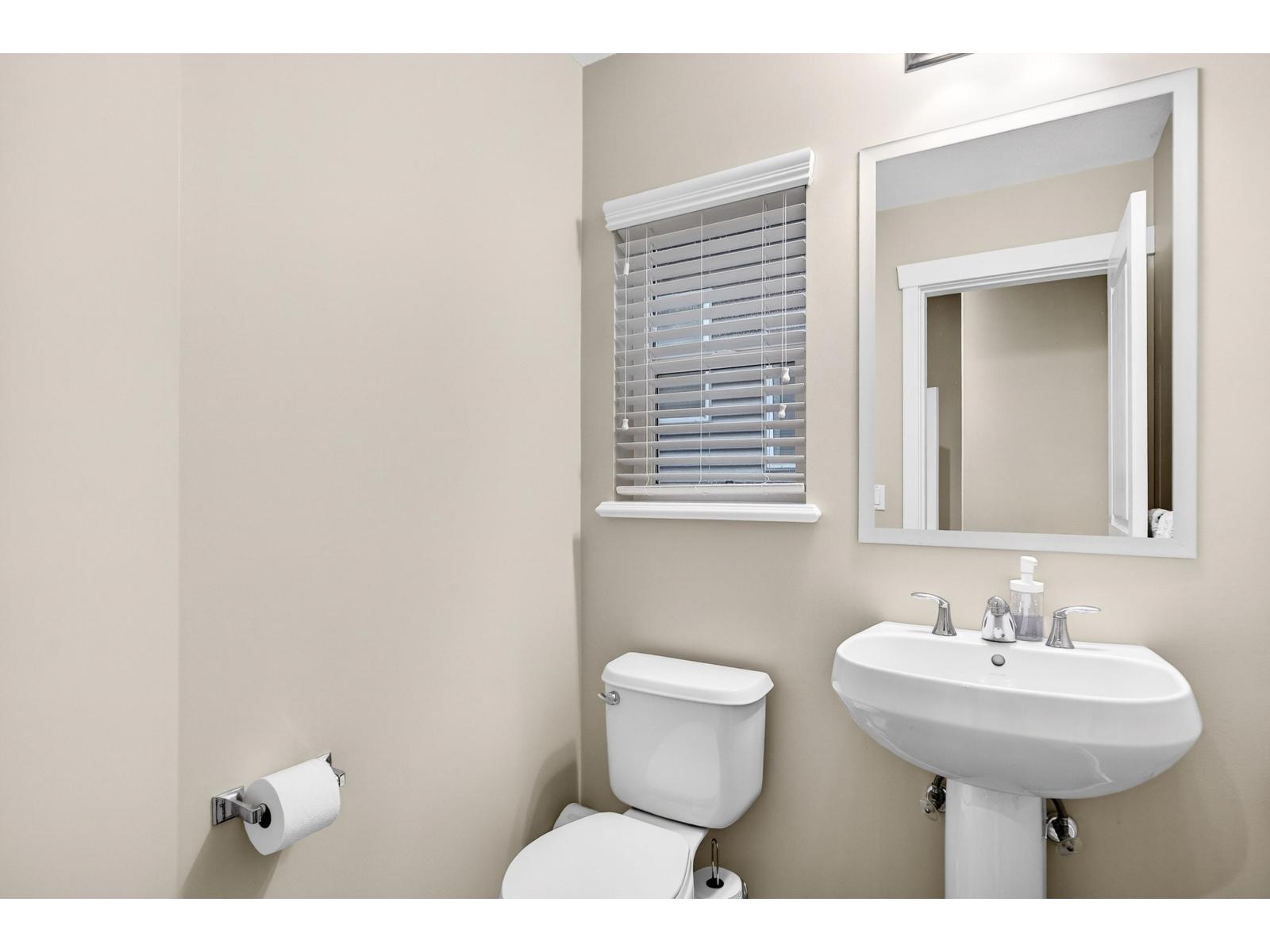 8196 211a Street, Langley, British Columbia  V2Y 0B6 - Photo 17 - R3102611