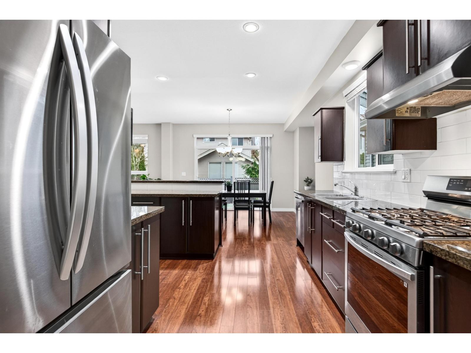 8196 211a Street, Langley, British Columbia  V2Y 0B6 - Photo 15 - R3102611