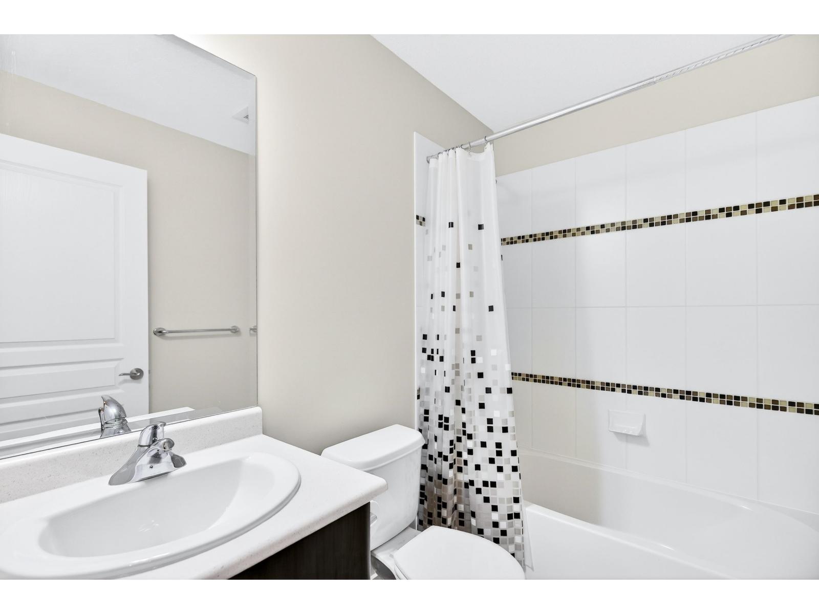 8196 211a Street, Langley, British Columbia  V2Y 0B6 - Photo 31 - R3102611