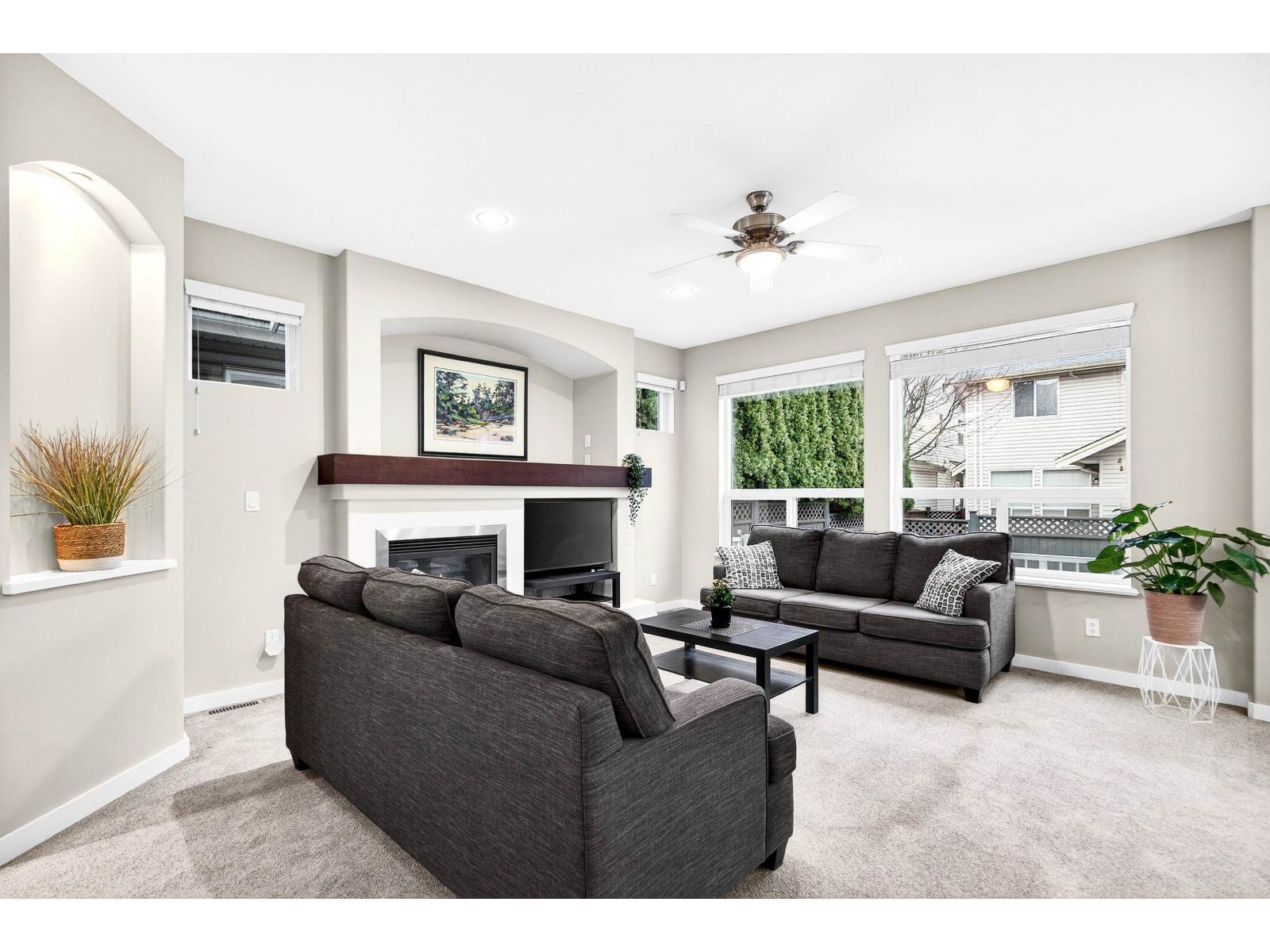 8196 211a Street, Langley, British Columbia  V2Y 0B6 - Photo 4 - R3102611