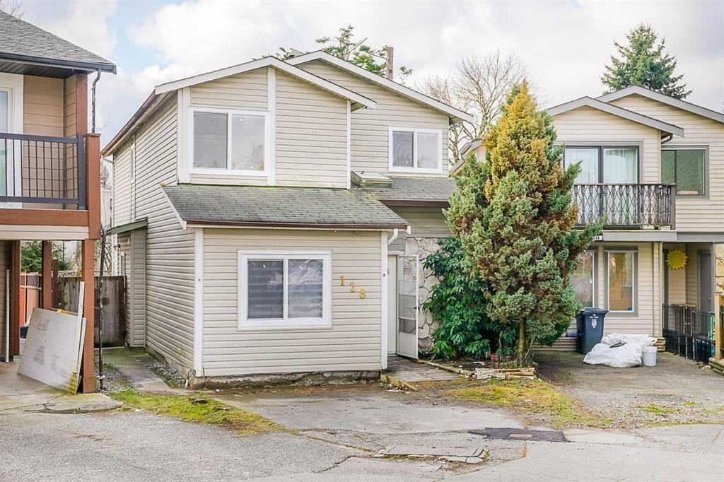128 SPRINGFIELD DRIVE, Langley, British Columbia