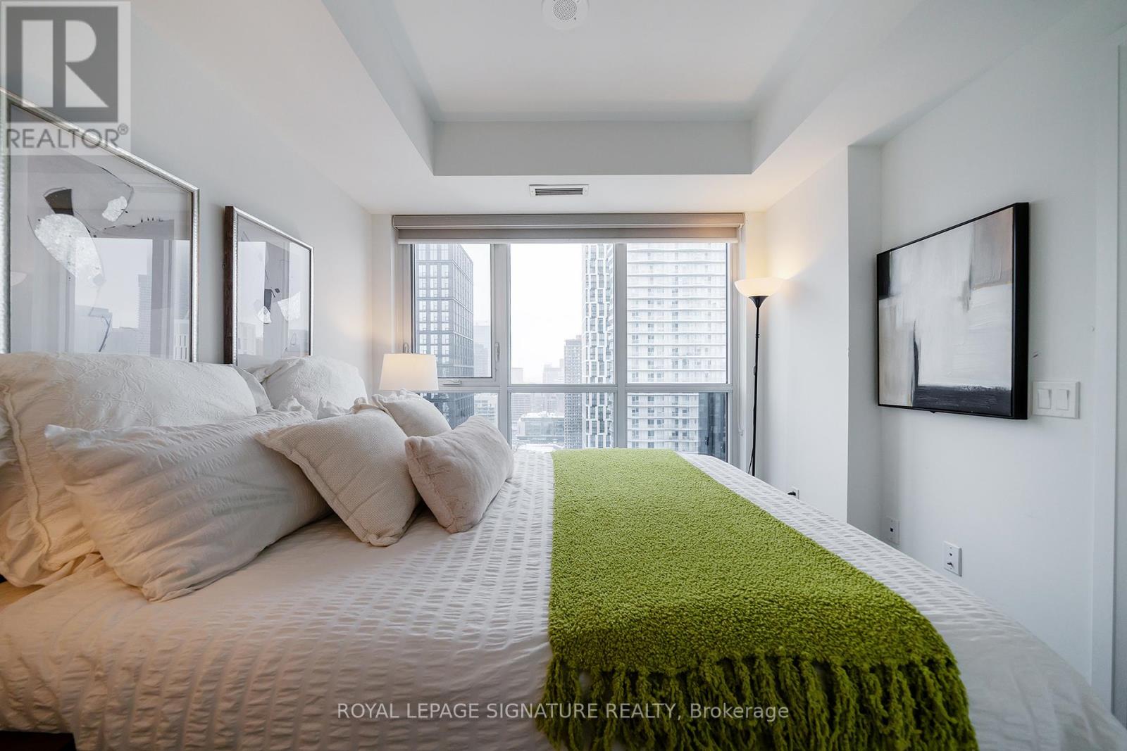 3206 - 77 Mutual Street, Toronto, Ontario  M5B 2A9 - Photo 12 - C12915522