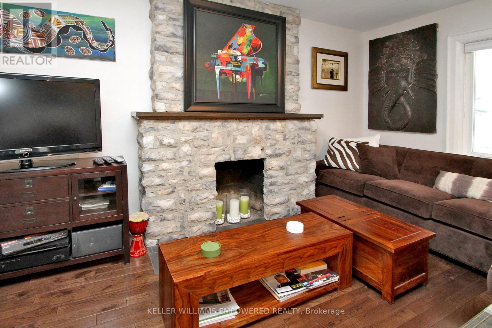 51 Rawlinson Avenue, Toronto, Ontario M4P 2N1 - Photo 4 - C12915638