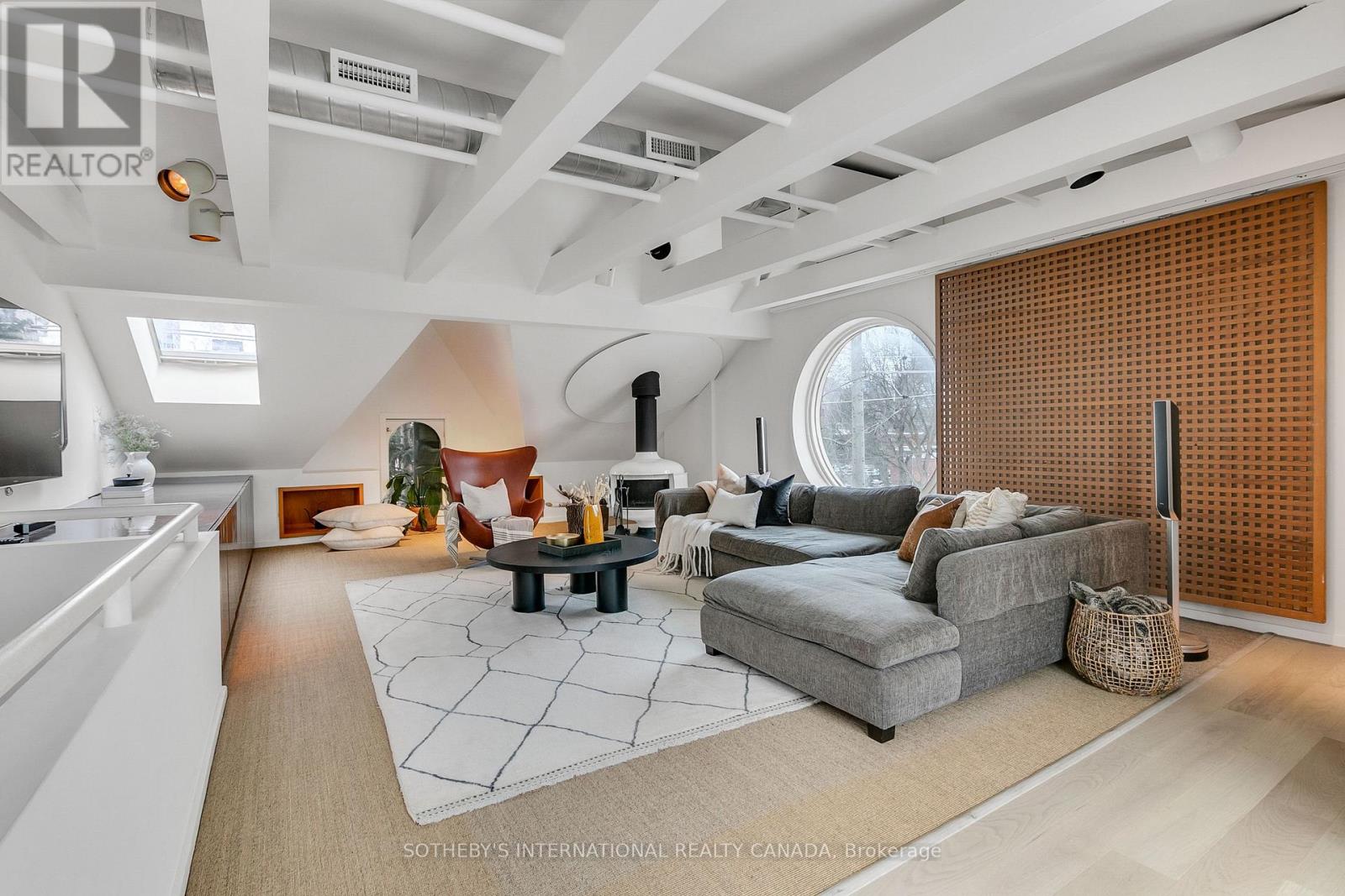 458-460 Gerrard Street E, Toronto, Ontario  M5A 2H3 - Photo 4 - C12915640