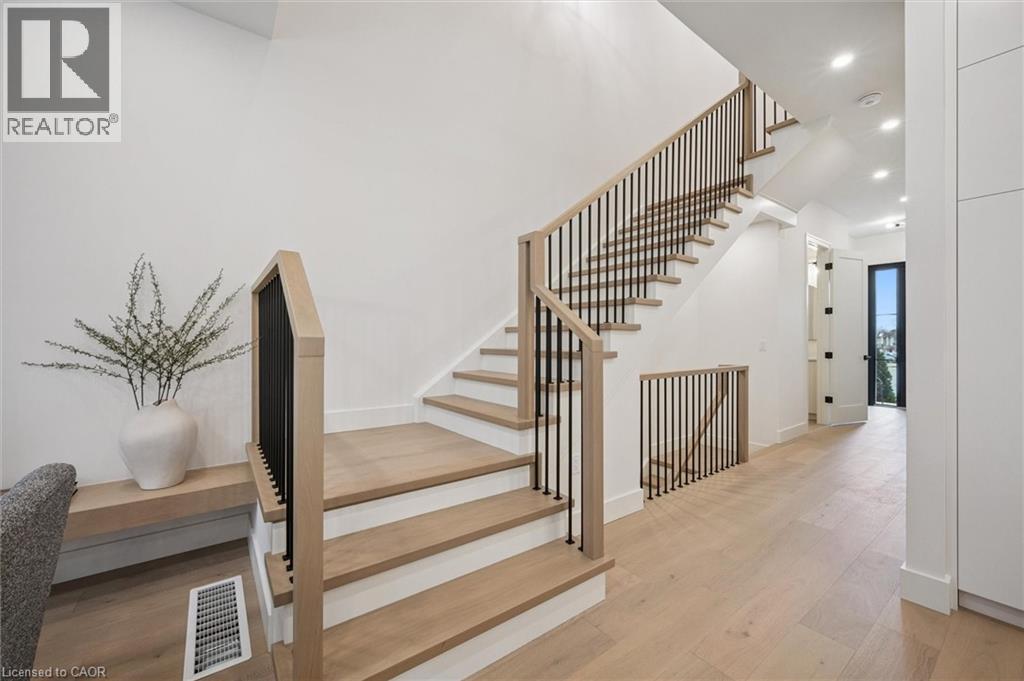 548 Peach Blossom Court, Kitchener, Ontario  N2E 3Z9 - Photo 16 - 40813294