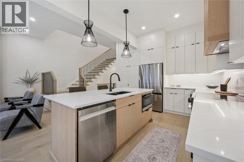 548 Peach Blossom Court, Kitchener, Ontario  N2E 3Z9 - Photo 12 - 40813294