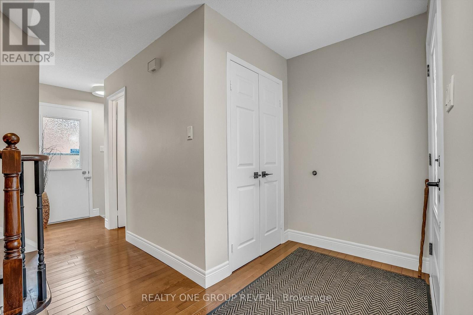 556 Rainy Day Drive, Pickering, Ontario  L1V 5Z9 - Photo 5 - E12915482