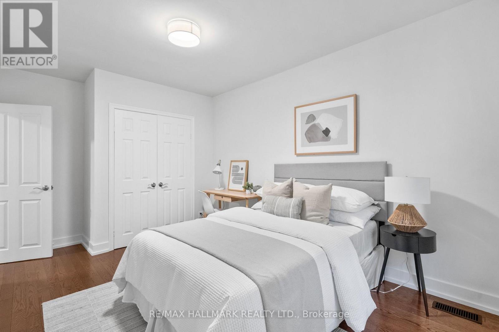 74 Glen Davis Crescent, Toronto, Ontario  M4E 1X5 - Photo 20 - E12915506