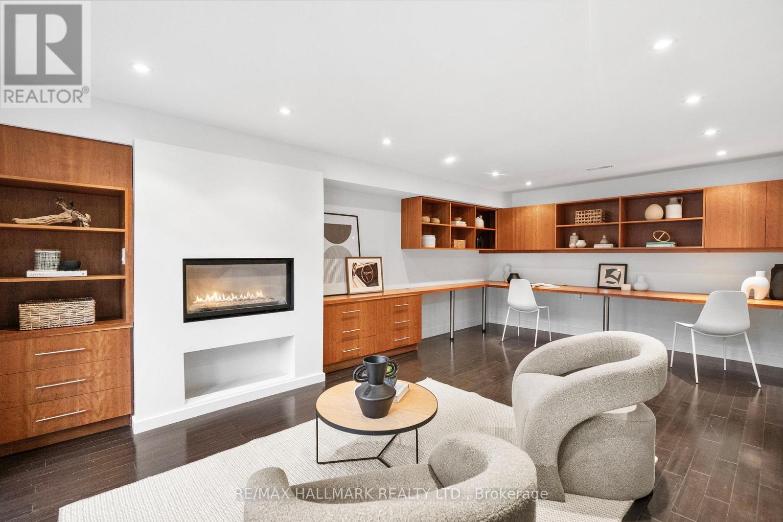 74 Glen Davis Crescent, Toronto, Ontario  M4E 1X5 - Photo 27 - E12915506