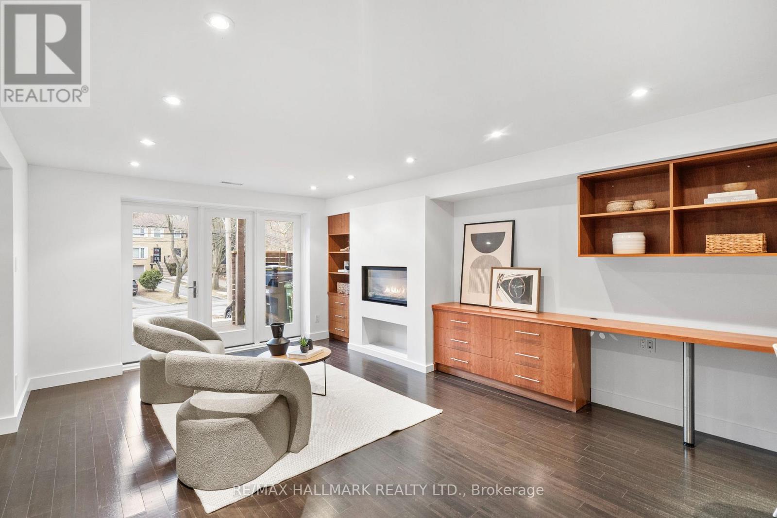 74 Glen Davis Crescent, Toronto, Ontario  M4E 1X5 - Photo 31 - E12915506