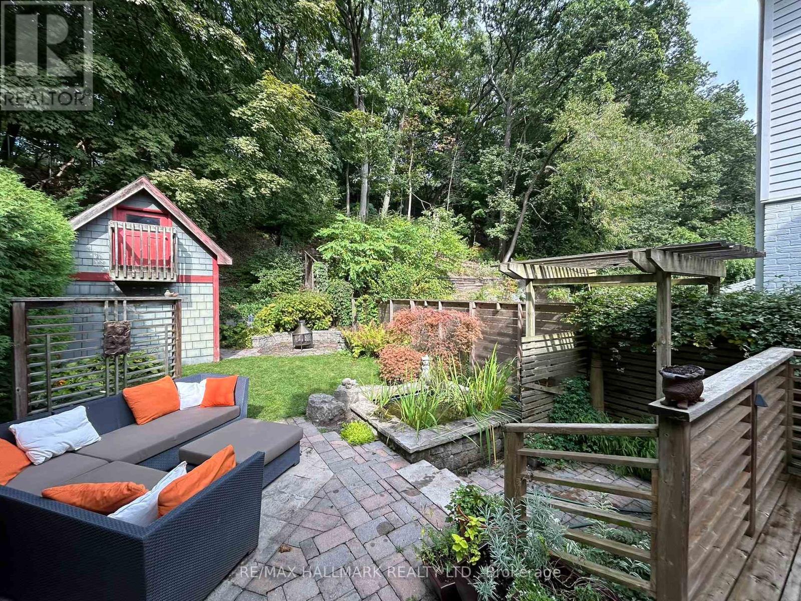 74 Glen Davis Crescent, Toronto, Ontario  M4E 1X5 - Photo 35 - E12915506