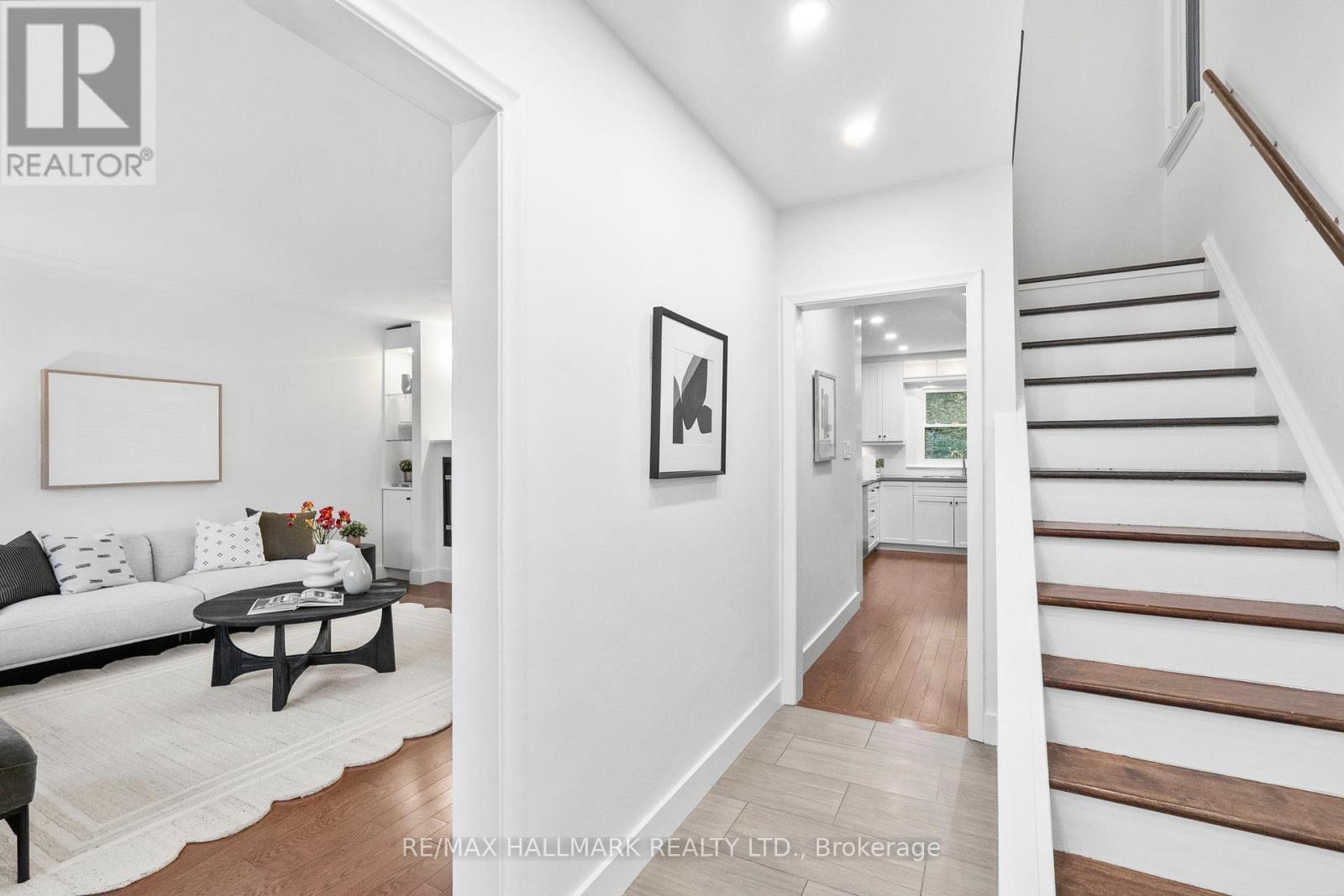 74 Glen Davis Crescent, Toronto, Ontario  M4E 1X5 - Photo 6 - E12915506