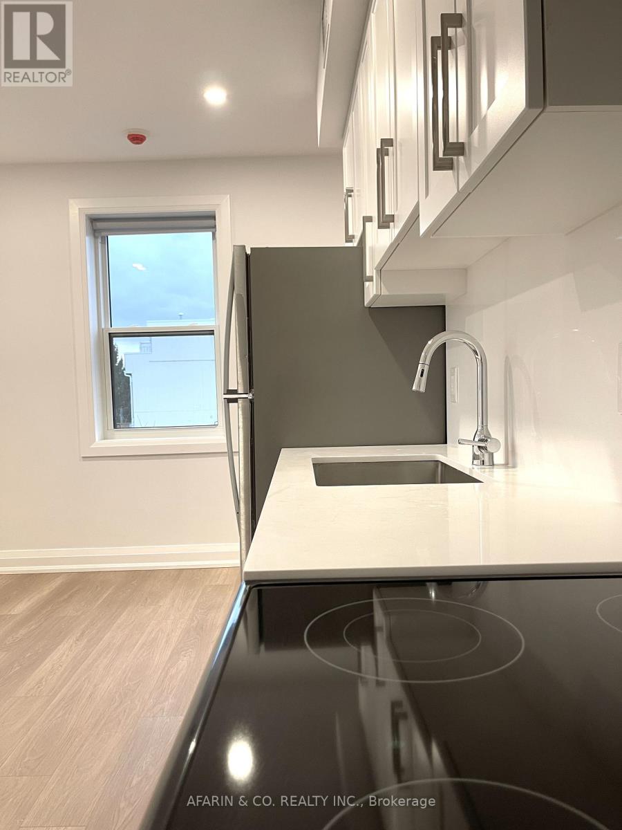 6 - 79 Cedarvale Avenue, Toronto, Ontario  M4C 4J6 - Photo 8 - E12915574