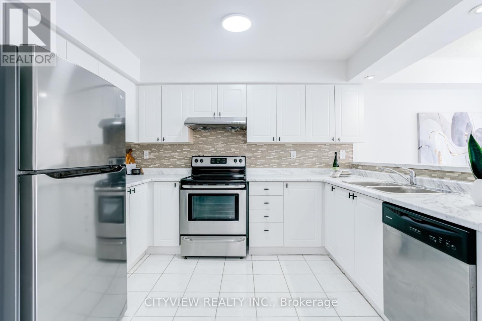 634 Amaretto Avenue, Pickering, Ontario  L1X 2V2 - Photo 10 - E12915634