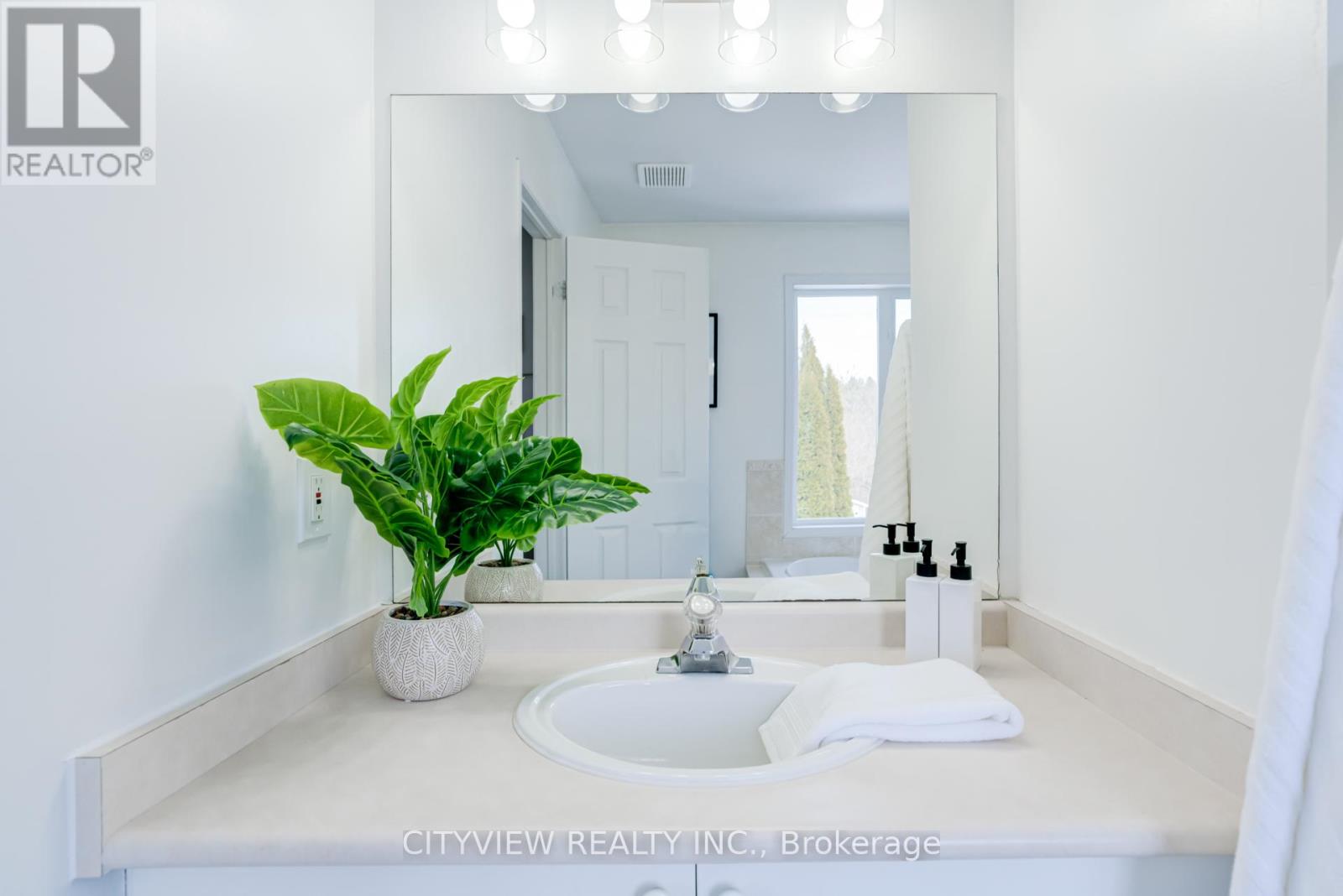 634 Amaretto Avenue, Pickering, Ontario  L1X 2V2 - Photo 21 - E12915634